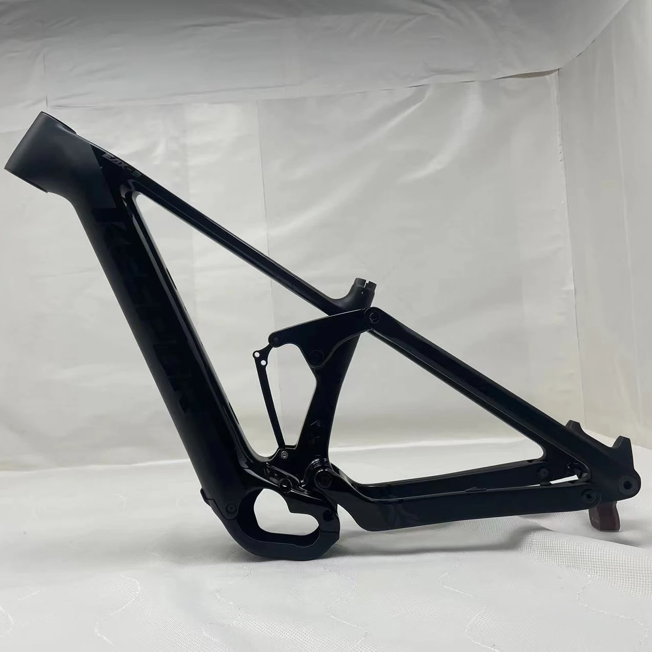 Новейшие товары с логотипом на заказ, легкая карбоновая фоторамка 29ER с bafang M820 740 WH 410 WH