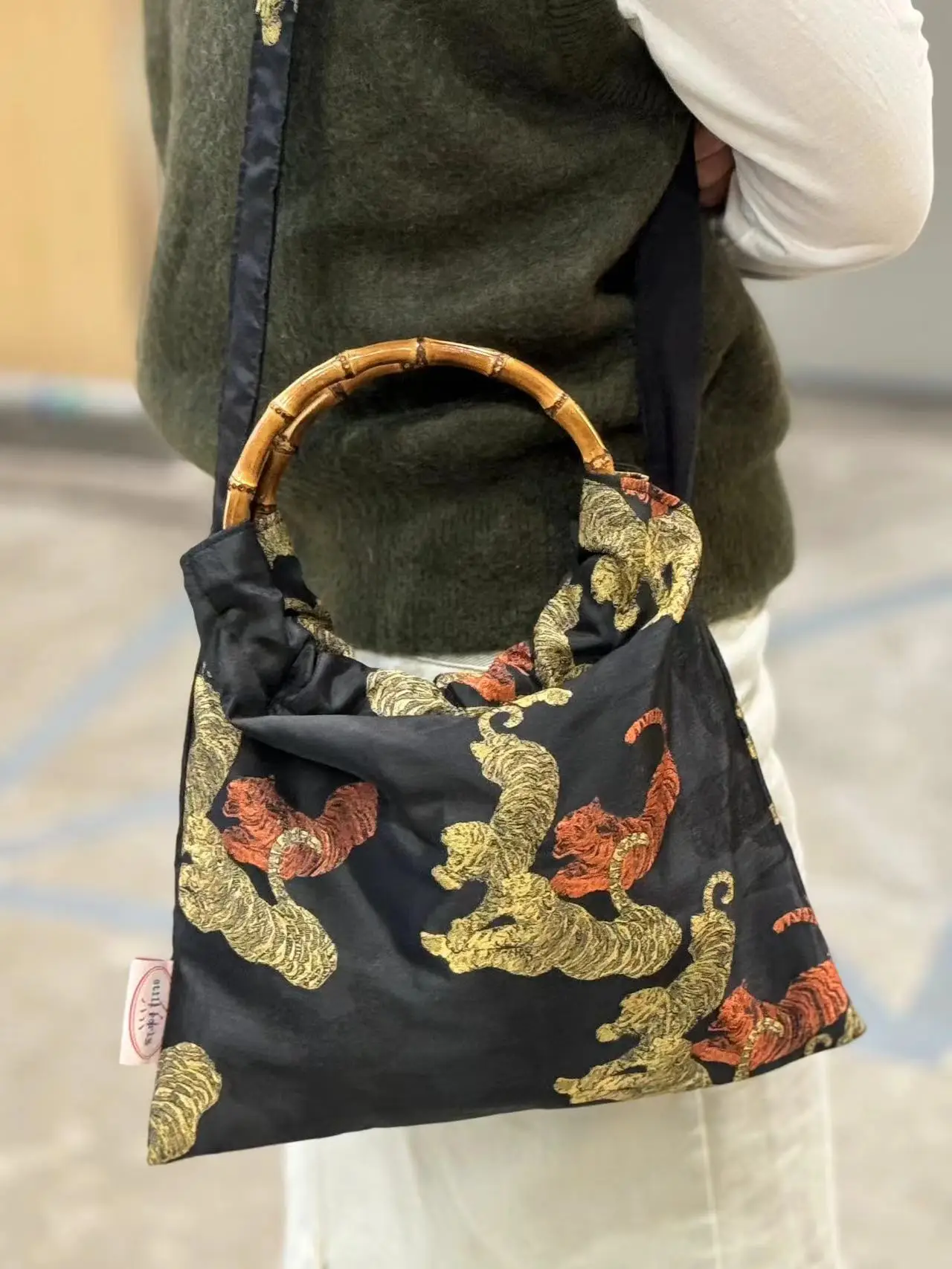 100% polyester tiger  pattern woven fabric multi colors for choice for women jacquard brocade fabric for women dress