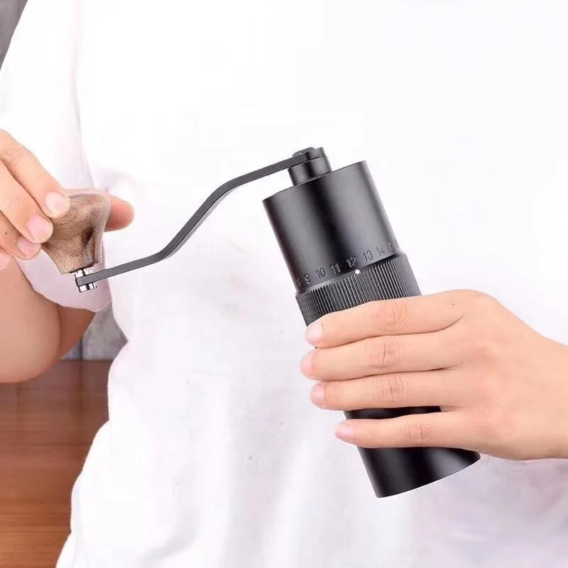 Diguo Portable Cordless Aluminium Ally FX Manual Coffee Grinder With Big 30g Capacity For Commercial Use