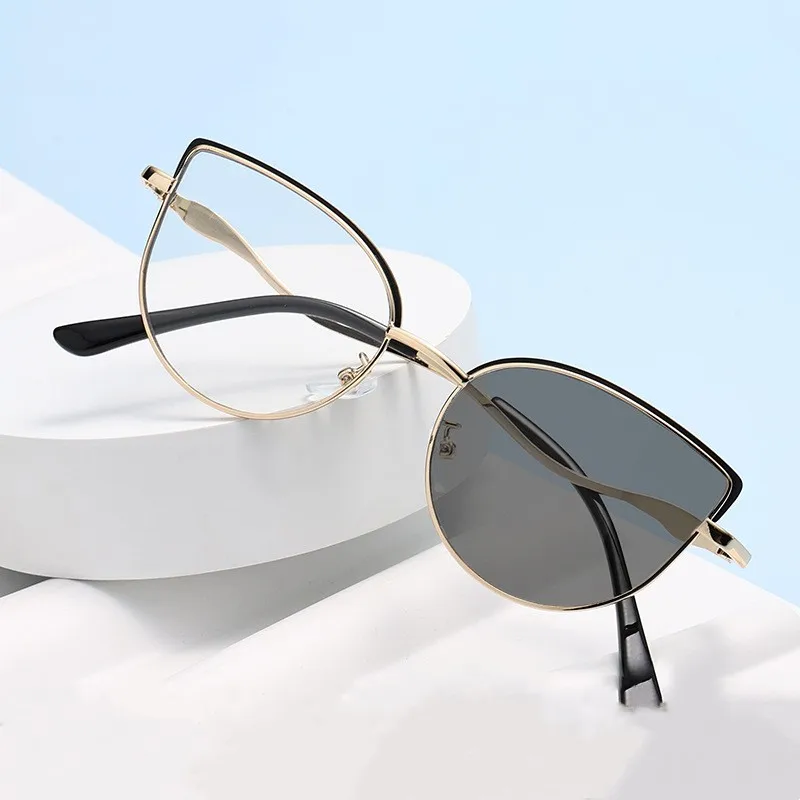 2025 Newest Blue Light Blocking Women Eyeglass Frames Blue Light Glasses Photochromic Optical Metal Female Ladies Eyeglasses