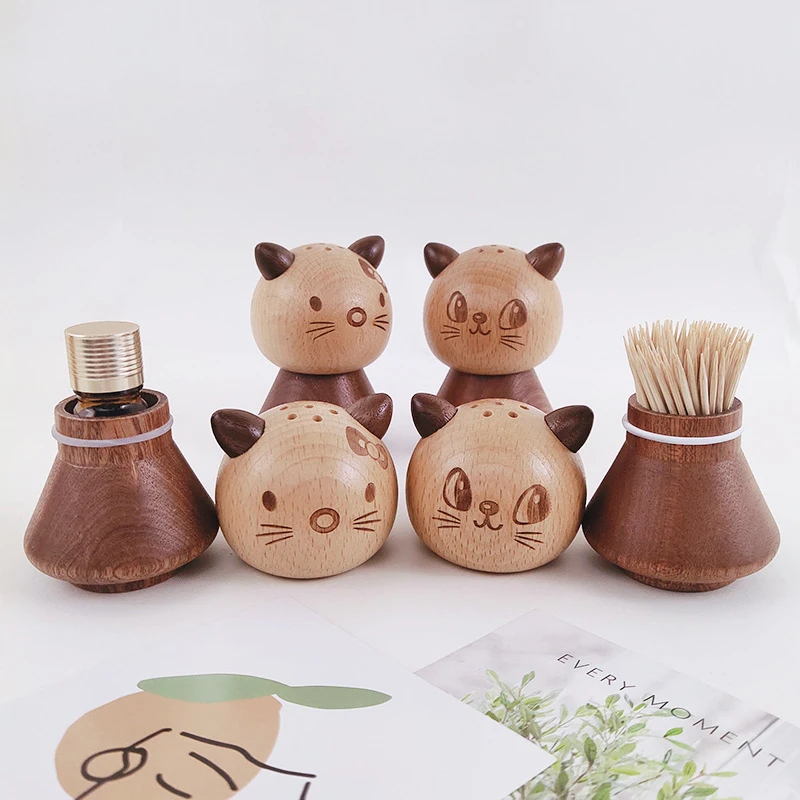 Nordic Wooden toothpick holder creative cute decoration ornaments Pure handmade solid wood toothpick box