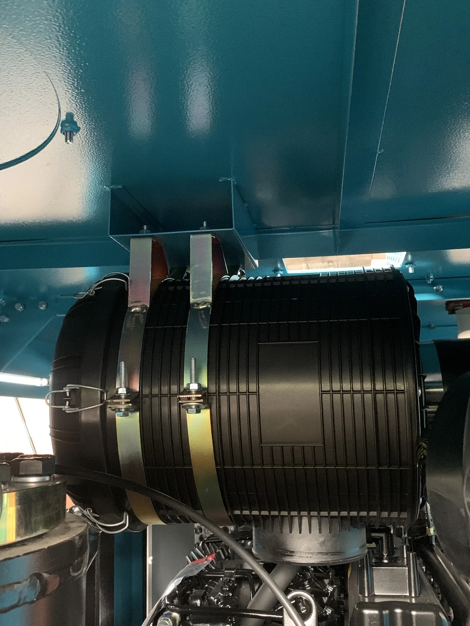 Hot sale 185 CFM Low Maintenance Direct Driven Mining industry diesel screw Mobile air compressor