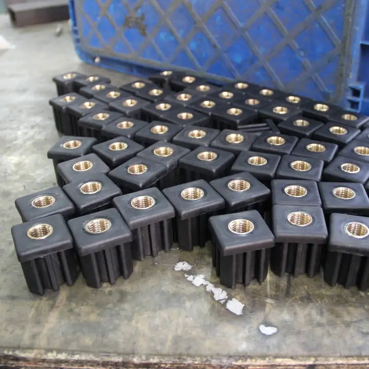 threaded tube ends plastic round tube connector with brass inserts