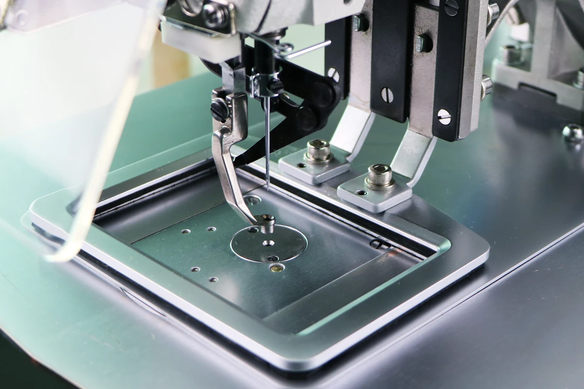 SI-69DH Industrial computer bartacking sewing machine sewing machine shoe sewing machine