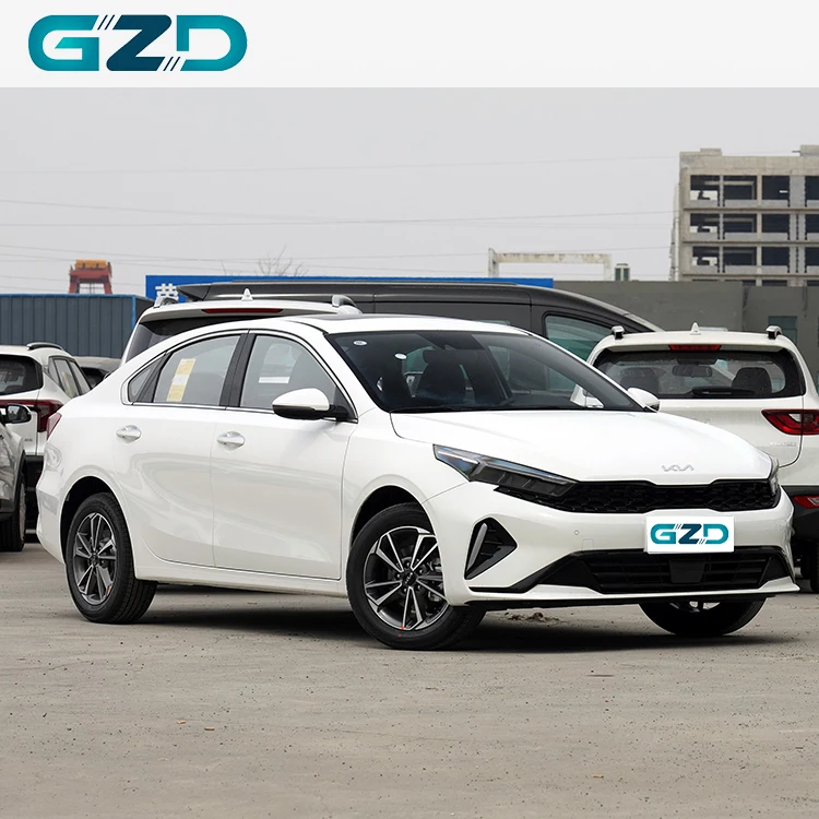 Kia k3 китайский подерженный автомобиль бензиновый для взрослых в наличии