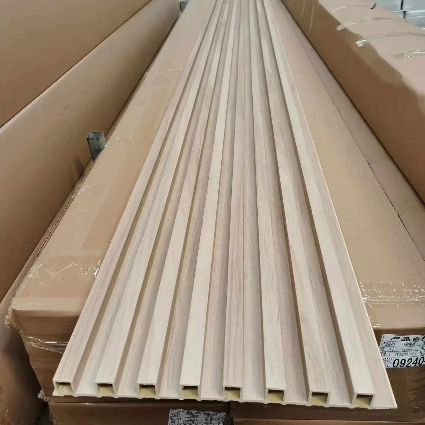 Luxury Indoor wall decorative plastic composite fluted wpc wall panel cladding