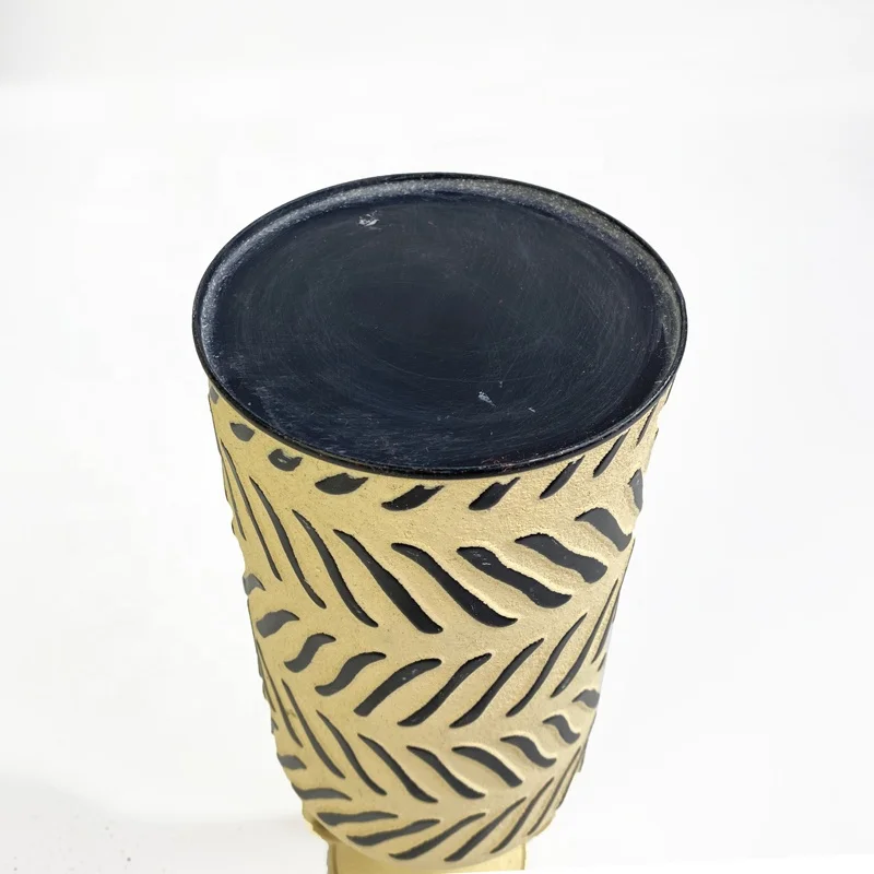 Lander Farmhouse Boho Cylinder Vintage Metal Flower Vases For Home Decoration