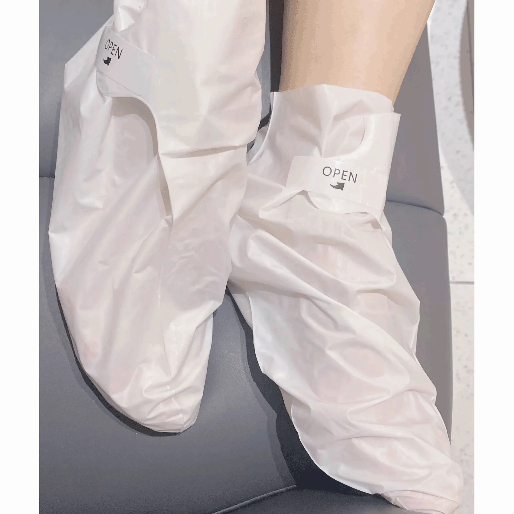 Wholesale Private Label Moisturizing Pedicure Foot Mask Socks Feet Heel Skin Softener Callus Keratin Cutin Remove Exfoliator