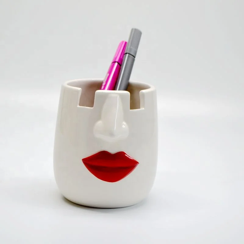 Unique Ceramic pen/pencil holder With Glasses Rack Sexy Red lips