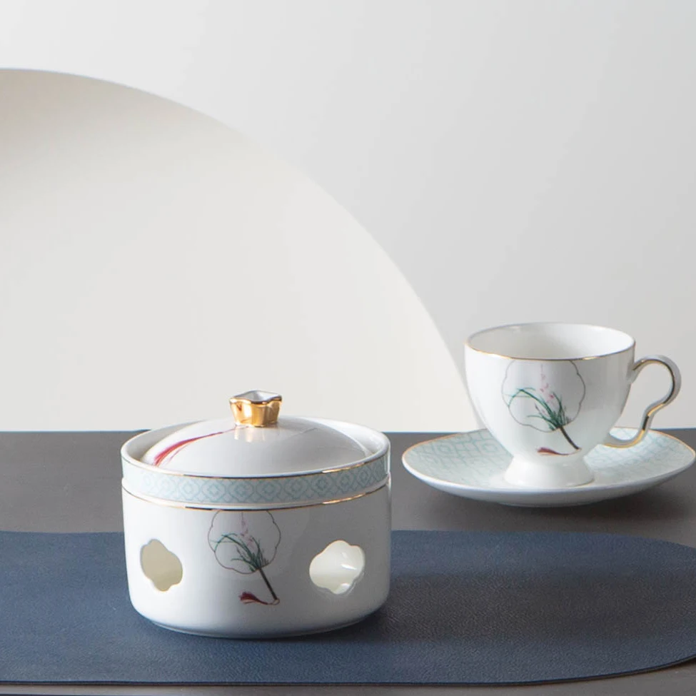 Wholesale western design porcelain dinnerware set Phnom Penh bulk wedding Bone China dinner plates sets