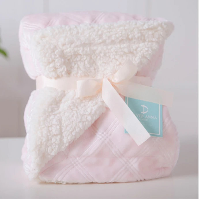 Eco-friendly super soft 100 polyester microfiber fleece baby blanket jacquard coral fleece sherpa blanket kids waffle blanket
