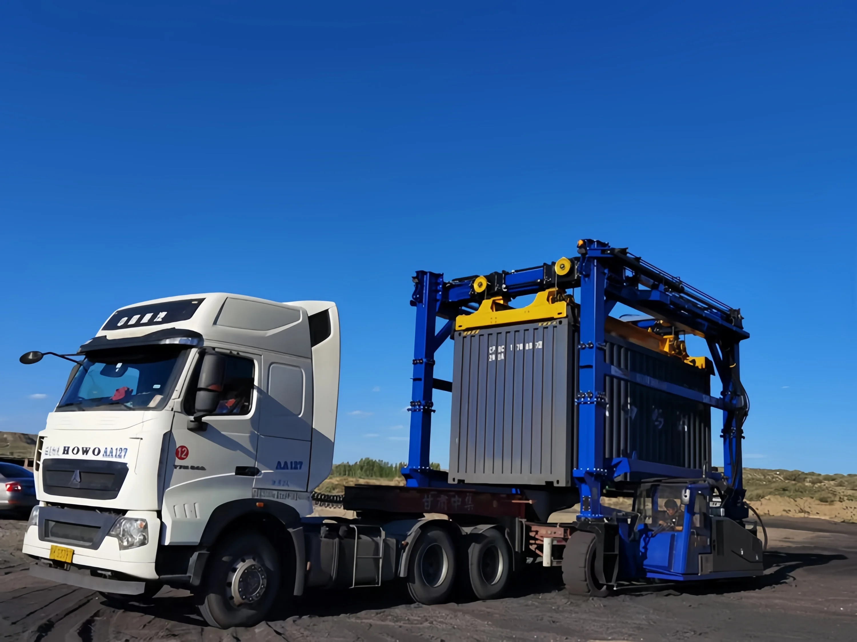 New Construction Straddle Container Lifter 50 Ton Rated Loading Capacity 10m Max Lifting Height Motor Bearing Gearbox Core