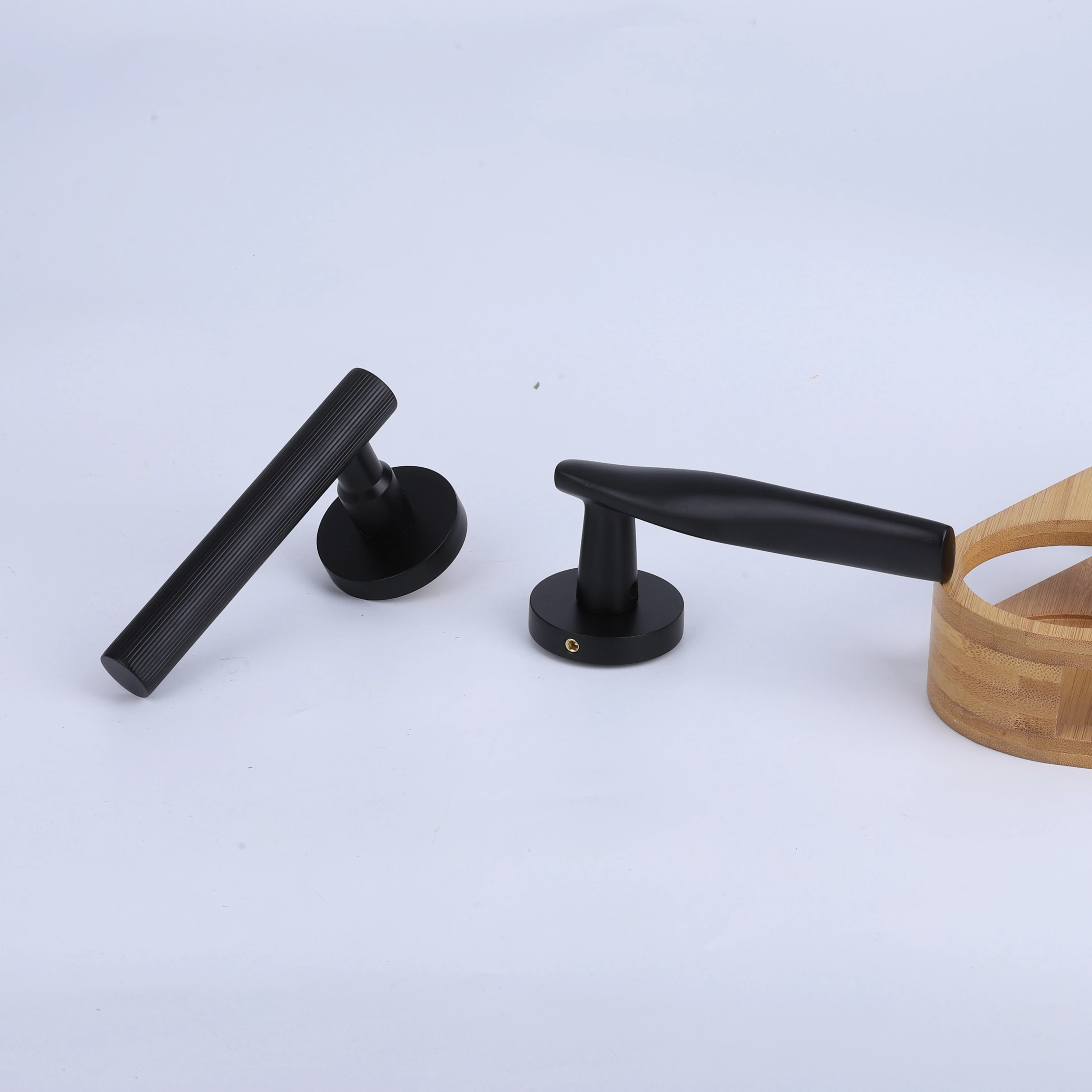 In Stock Low Moq Spain style Balcony Hotel Bathroom Door Handle Black Matte Door Lock Handle Set