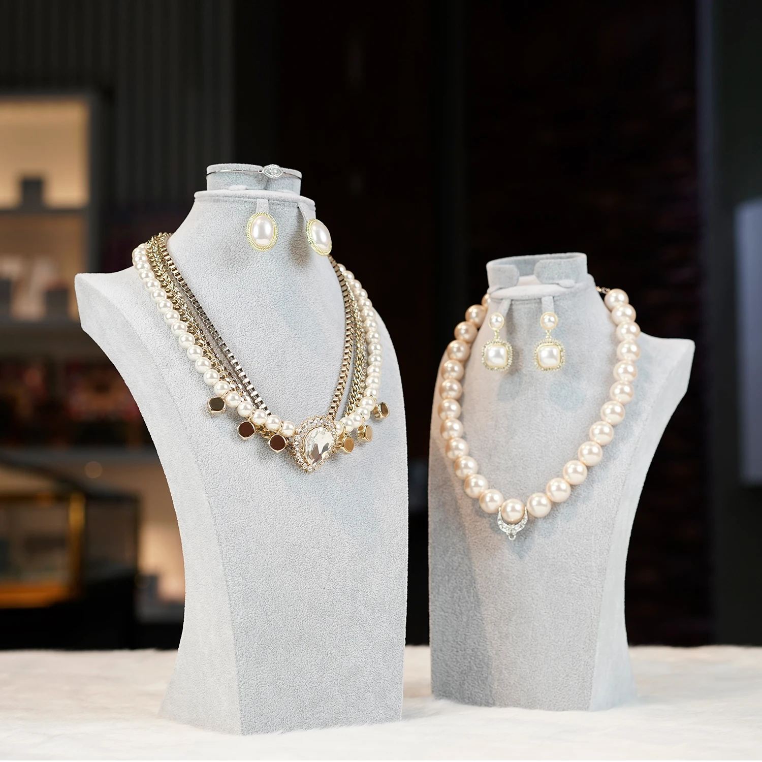 Custom Jewelri set packaging displays velvet necklace rings jewellery stand pendant holder jewelry neck mannequin bust for store