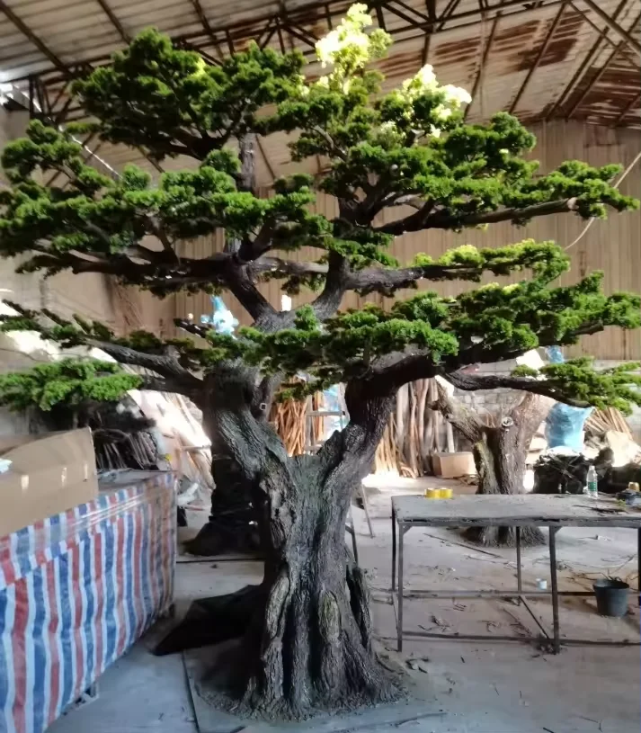 Factory simulated guest-greeting pine plant landscaping Luohan garden restaurant hotel decor white large pine artificial tree