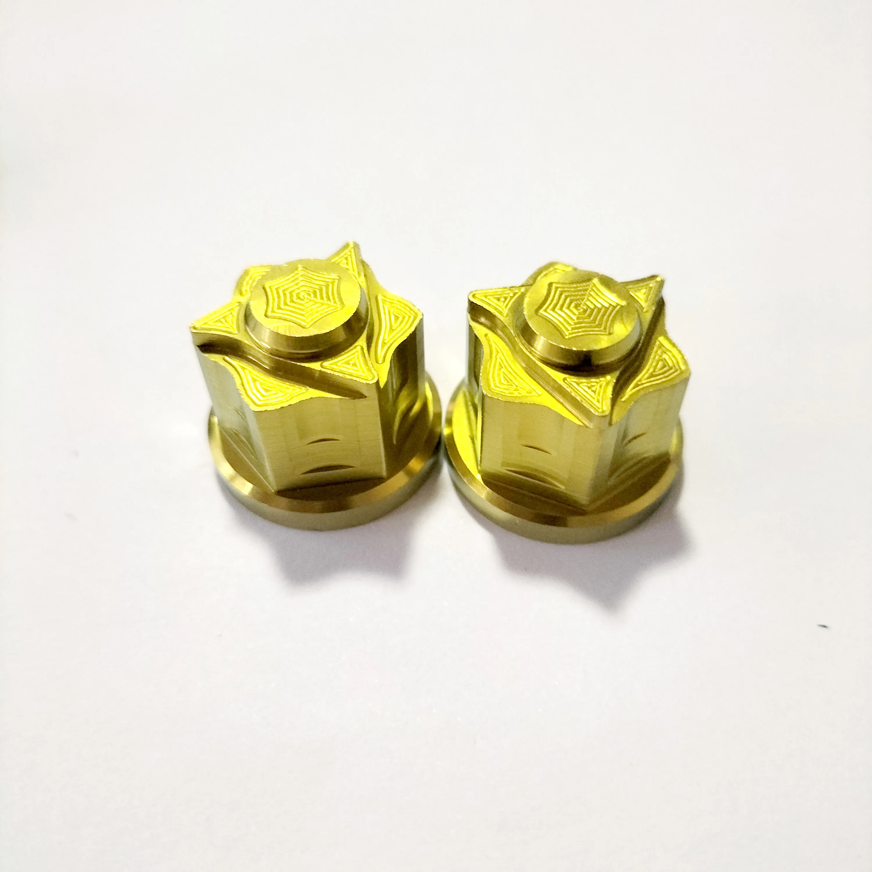 grosir baut mur body titanium sekrup lengkap kawasaki motor vario yamaha mio m6 m10x20  kit bahan mentahan