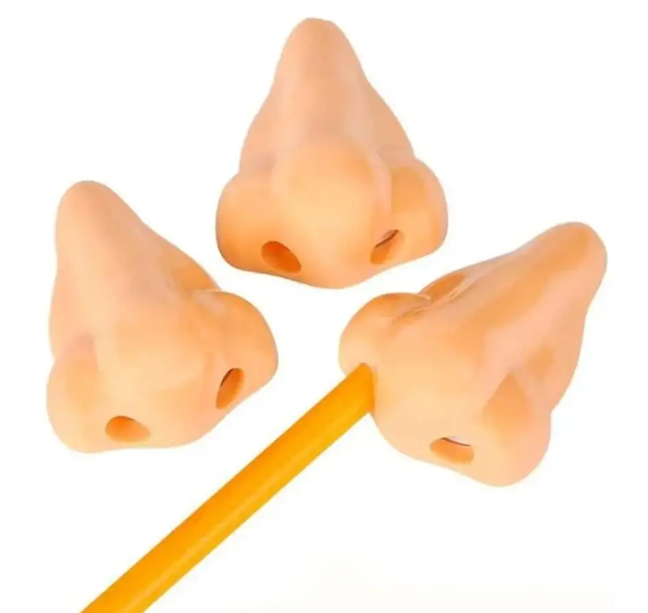 Creative Funny Nose Shape Pencil Sharpener Creative Student Stationery Rewards Gift Plastic School Supplies for Children