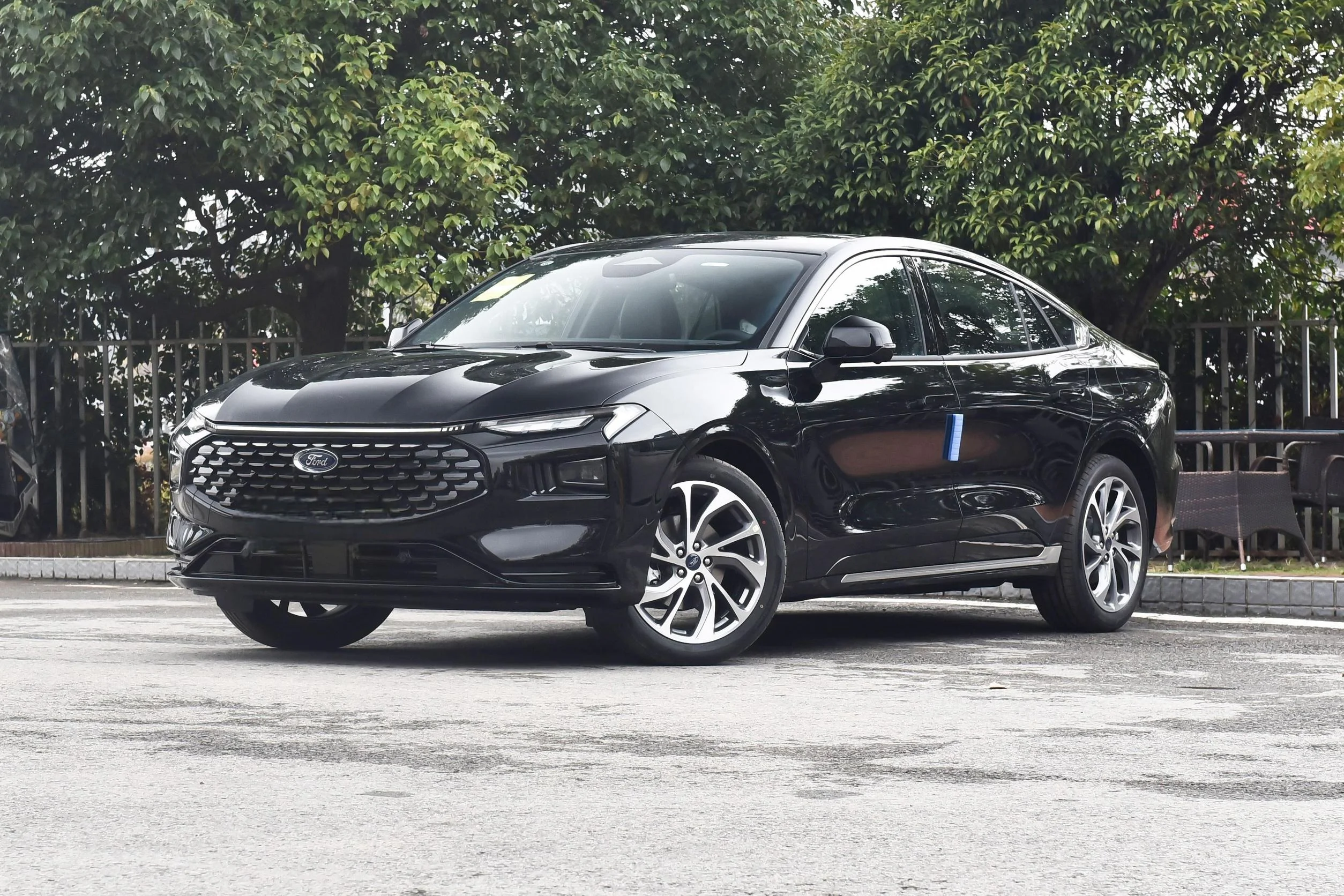 Changan Ford Mondeo 2021 2022 2023 Подержанный Автомобиль механическая коробка передач из Китая по низкой цене