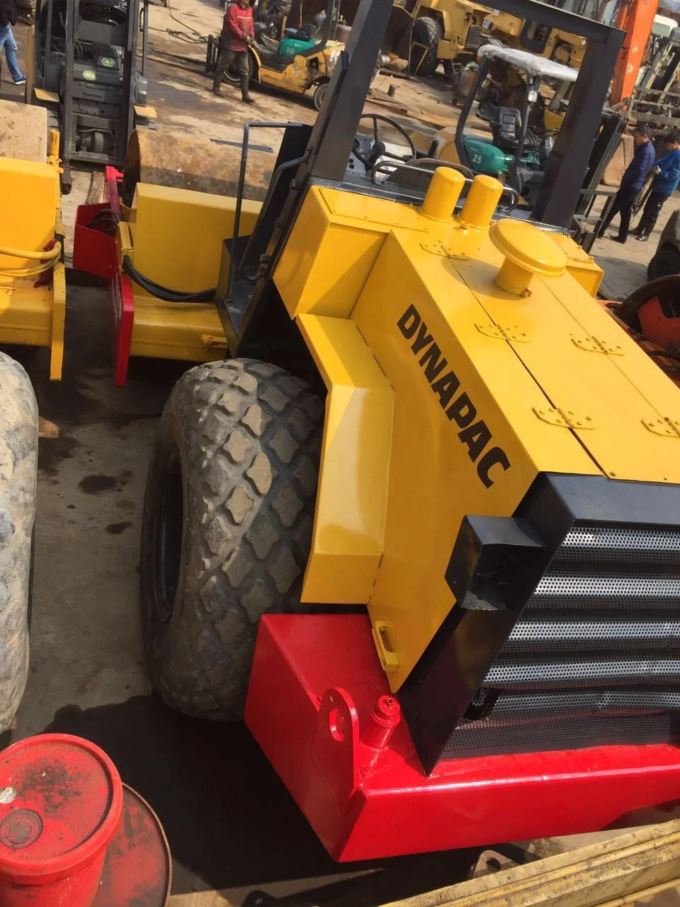 Used powerful power signal drum Dynapac CA251D road roller secondhand cheap price heavy construction machinery equipment