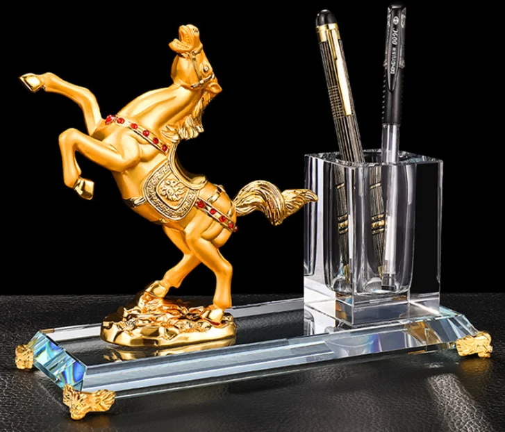 Hot  selling Crystal handshake pen holder business card frame three piece set of crystal desktop ornaments with high quality