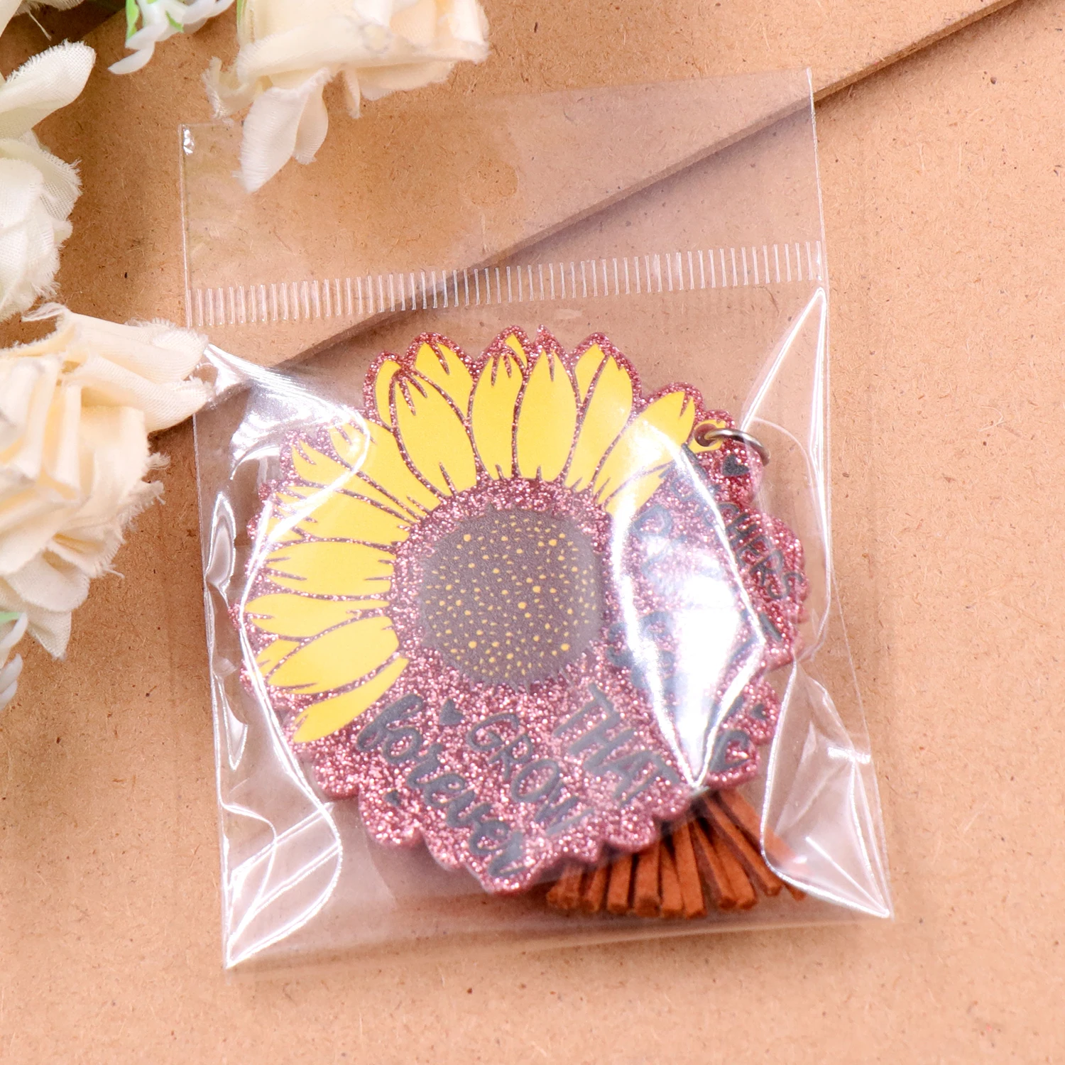 KHS230KH1144 Promotion 2022 New Teacher gift Plant Seeds That Grow Forever White Glitter Acrylic Keychain