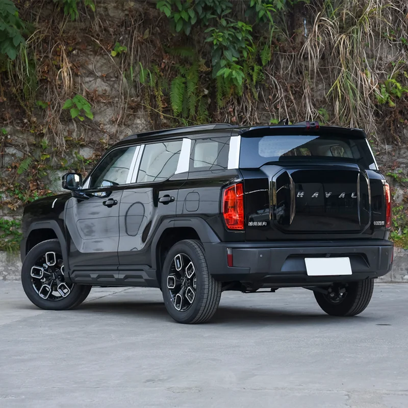 Made in China 2022 Hot Selling New Car Used 1.5T, 150 horsepower, L4, 5 doors, and 5 seats, Popular Fuel Brand SUVAVAL Cool Dog