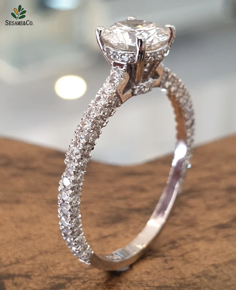 Unique Design Engagement Ring Diamond 18k White Gold Eternity Diamond Band Solitaire Diamond Engagement Rings For Women