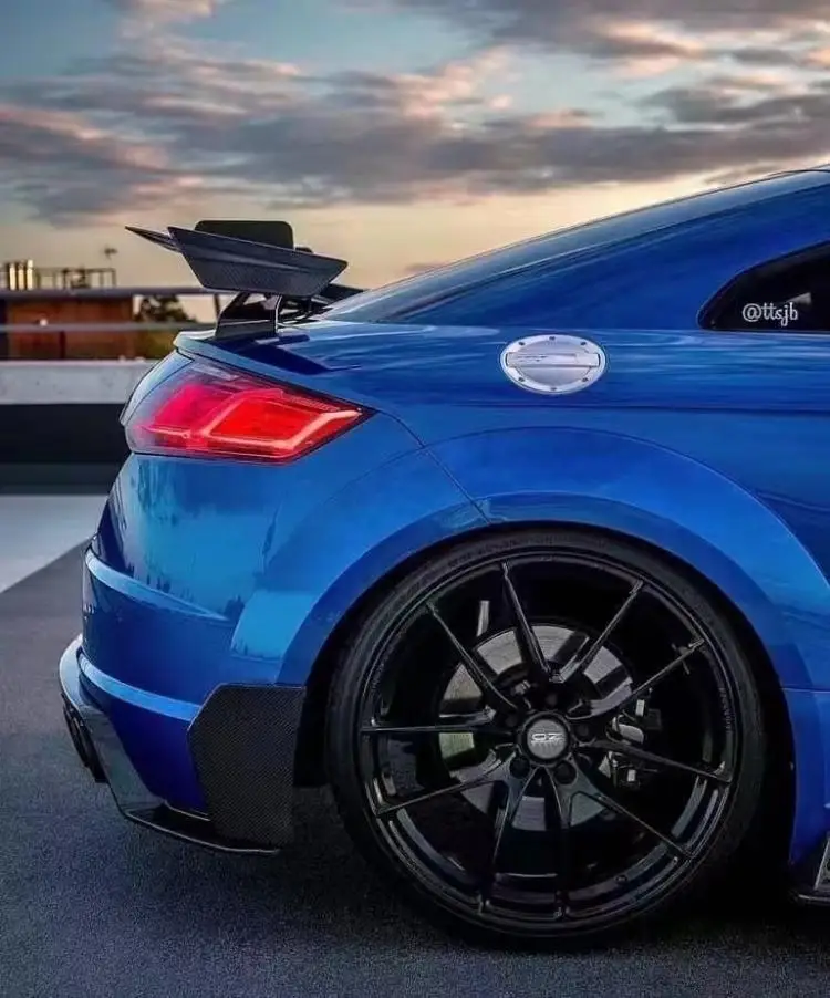 Suitable for Audi TT TTRS R8 RS3 S4A5 modified tail carbon fiber car fixed wind wing rear spoiler