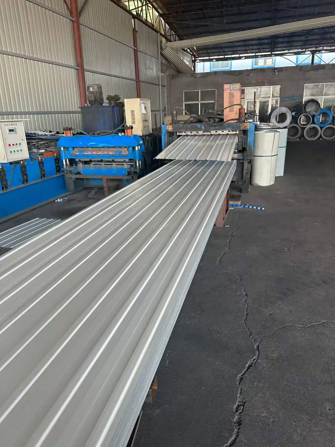 Hengming Steel Galvanized Iron Roofing Sheet 10/18/20 Feet Corrugated Metal Cutting Bending & Welding Services KS Certified
