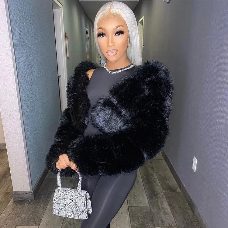 Wholesale fashion pink faux fur short coat winter cropped bubble hooded jacket for women