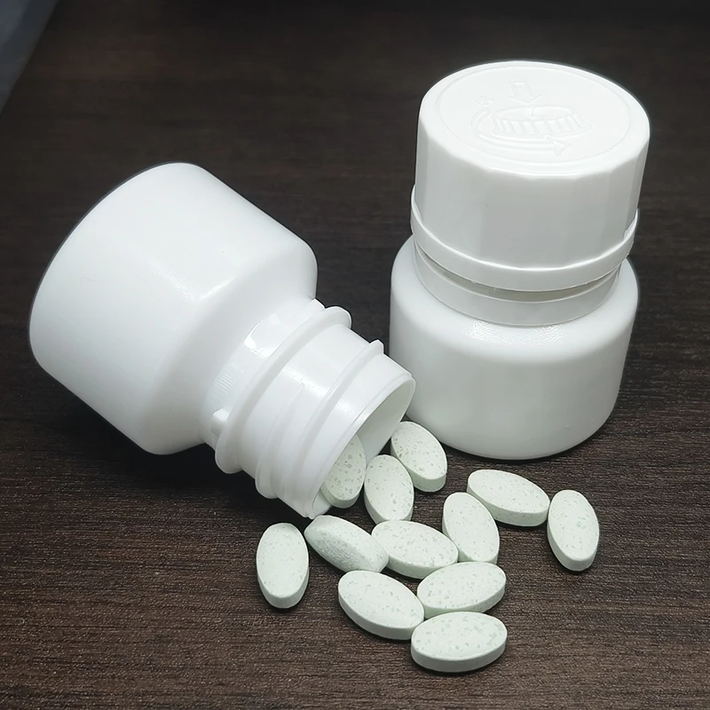 Пластиковая бутылка для медицинских таблеток