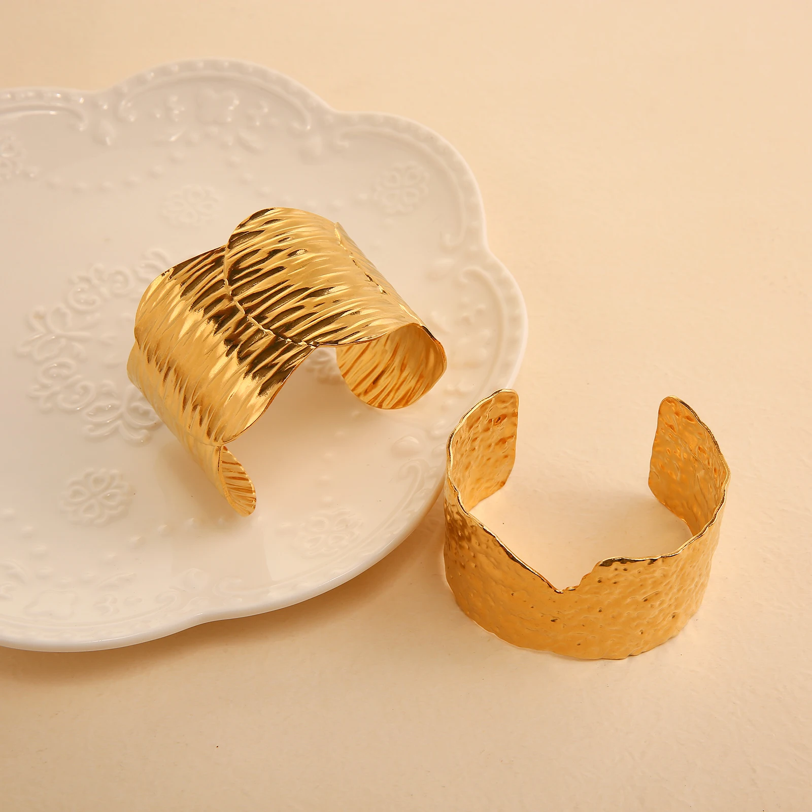 Statement French Style Wide 18k Gold Plated Cuff Bangle Non Tarnish Stainless Steel Cuff Bangle Bracelet Jewelry