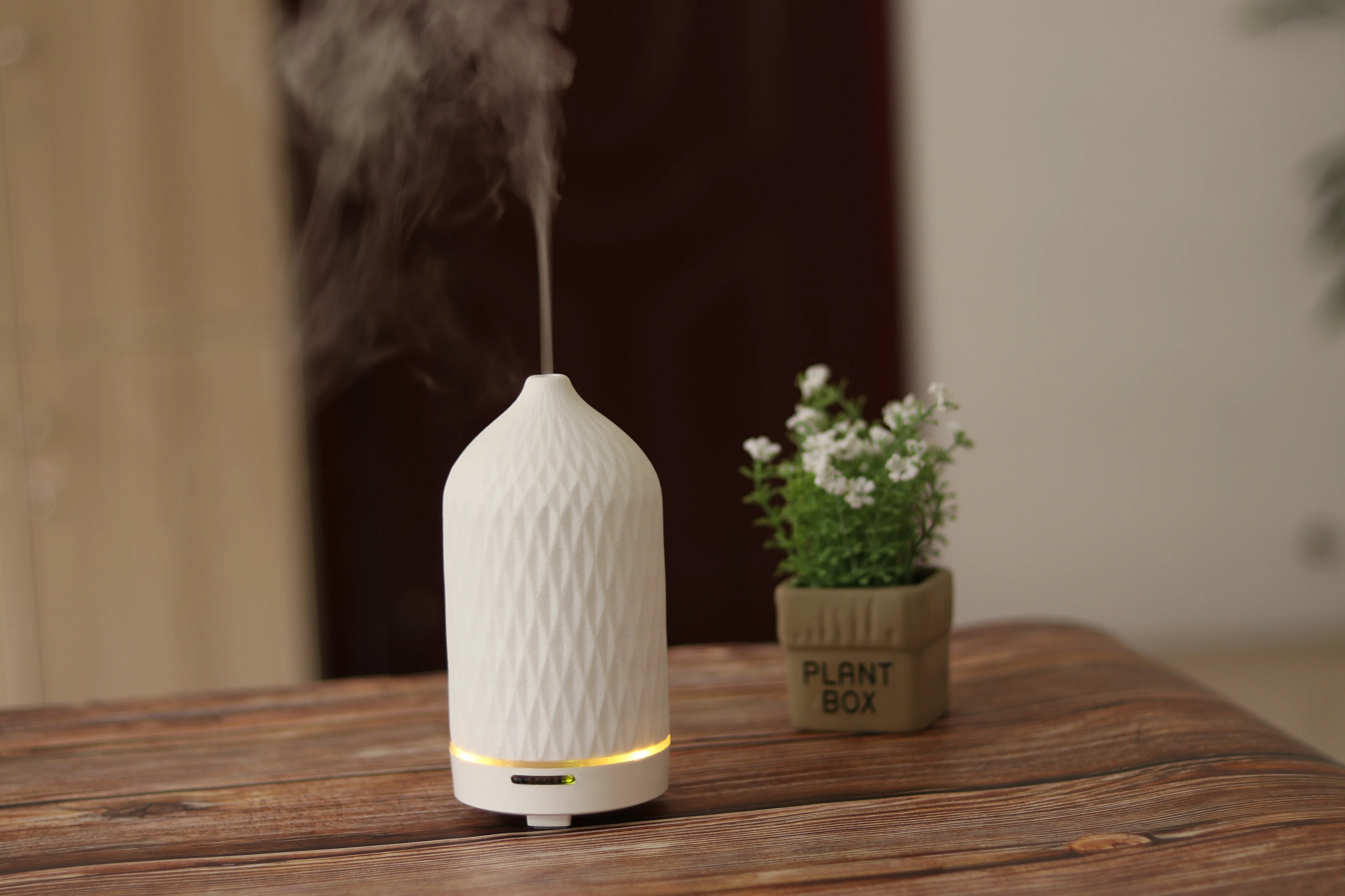 
Essential aroma therapy oil diffuser House decoration ceramic oil flower room diffuser 