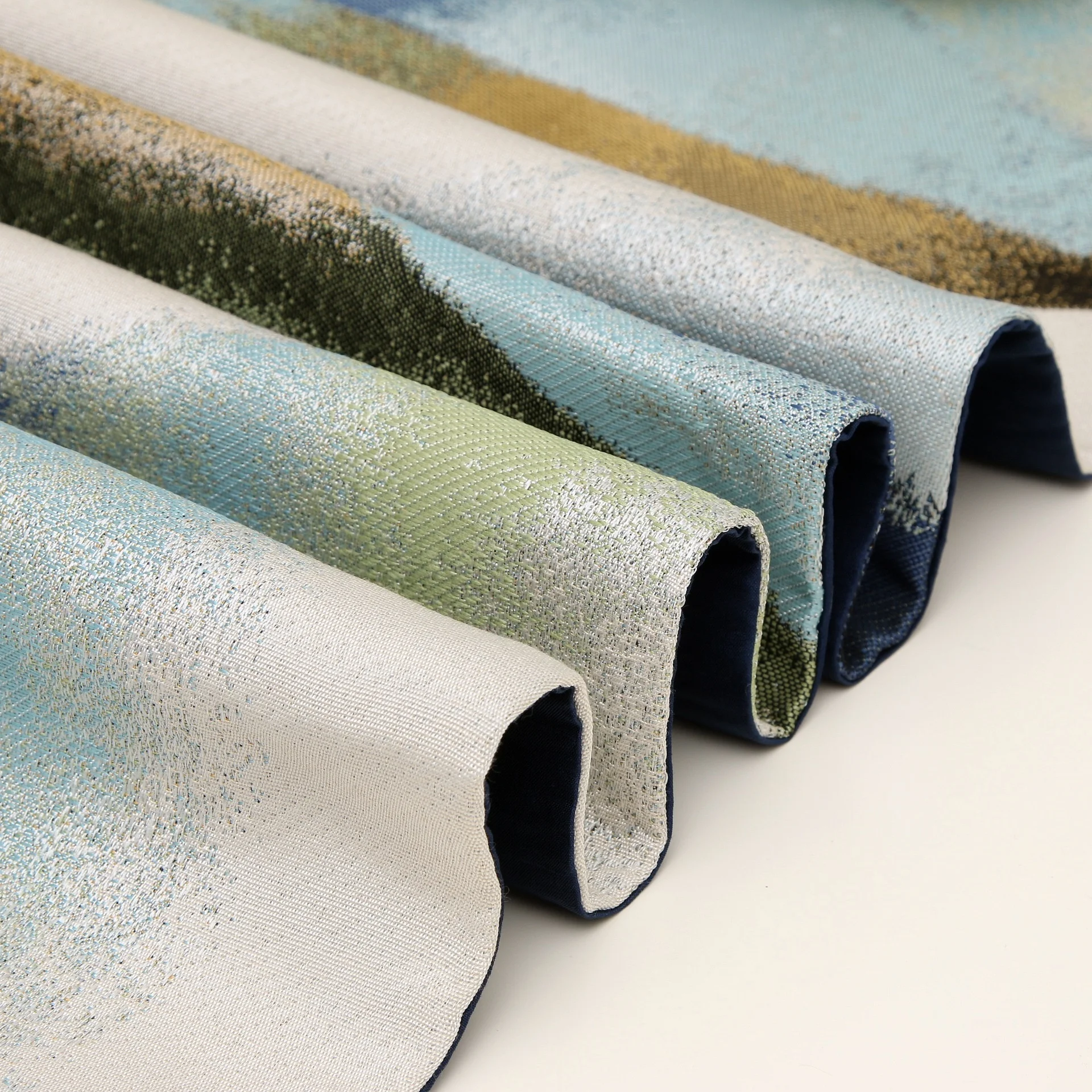 New Design Modern Simple Polyester Table Runner Ink Triangle Oil Painting Table Runner