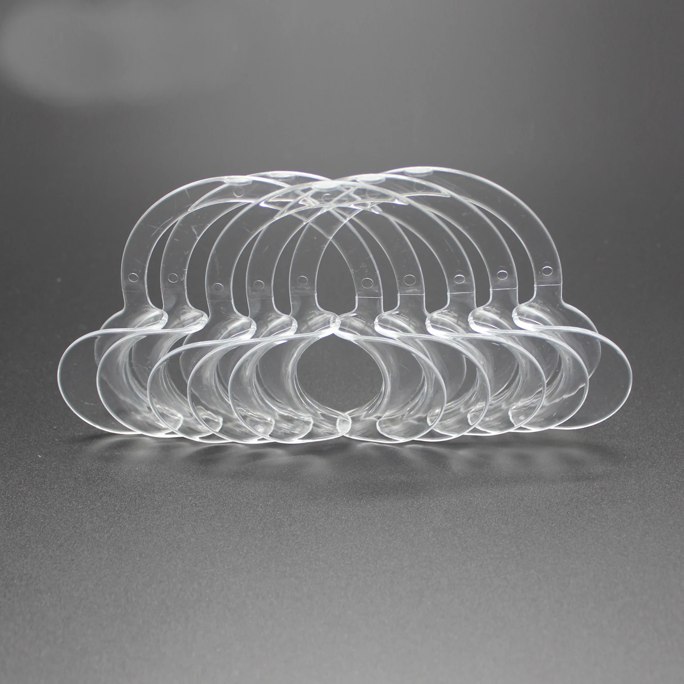 Dental Medical Autoclavable different sizes C Shape Mouth Opener Cheek Retractor Medical Lip Cheek Teeth Whitening Mouth Opener