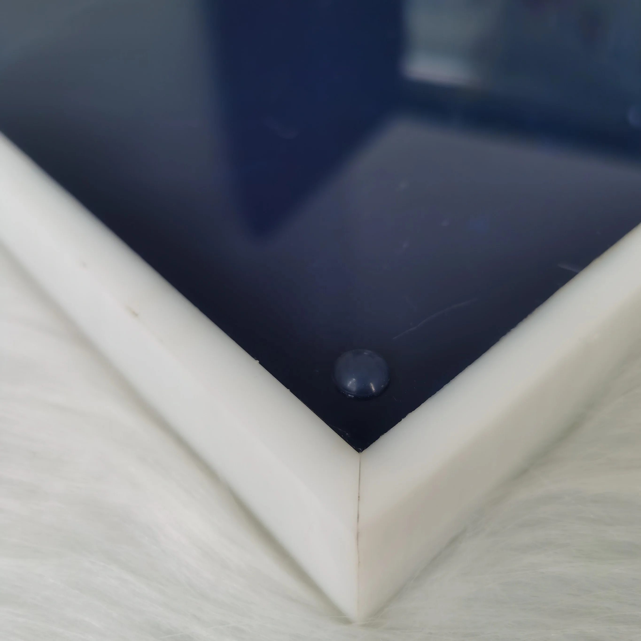 Wholesale customize cheap plexiglass hotel acrylic storage shower shelf serving display tray