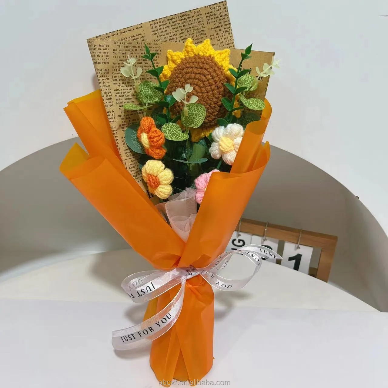 Home Desktop Decor Christmas Gift Artificial Hand Woven Knitted Flowers Mini Sunflower Crochet Bouquet