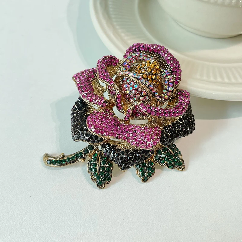 Hot Sale Crystal Flower Lapel Pin Rhinestone Blooming Beautiful Rose Flower Brooch