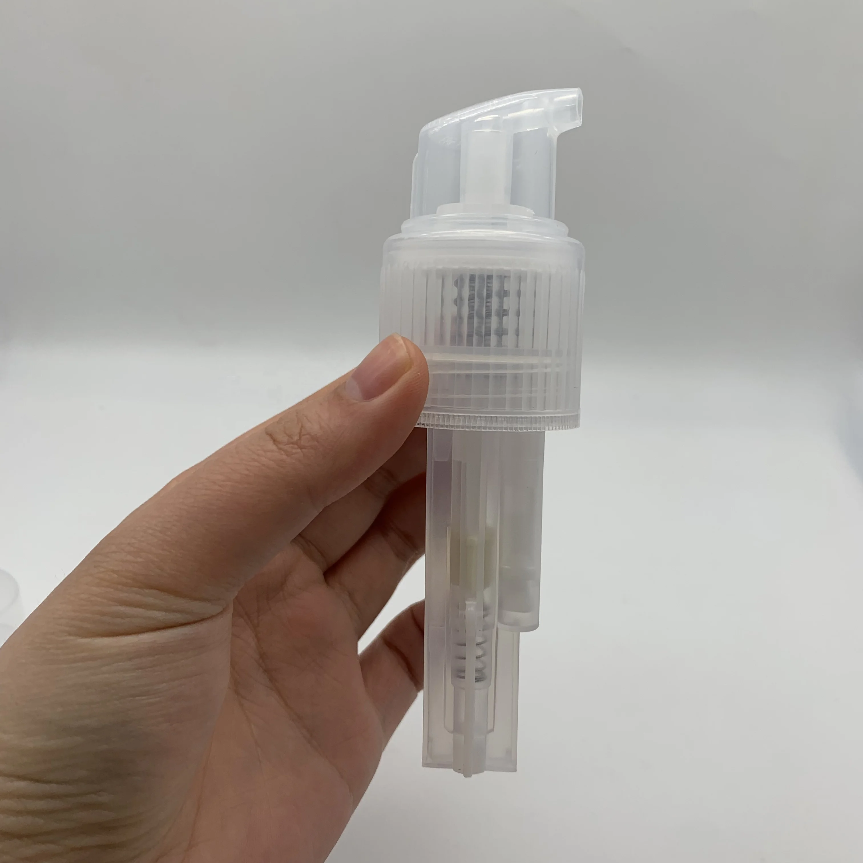 2oz Powder Spray PET Bottle glitter, root touch up powders, fragrance powders, deodorant