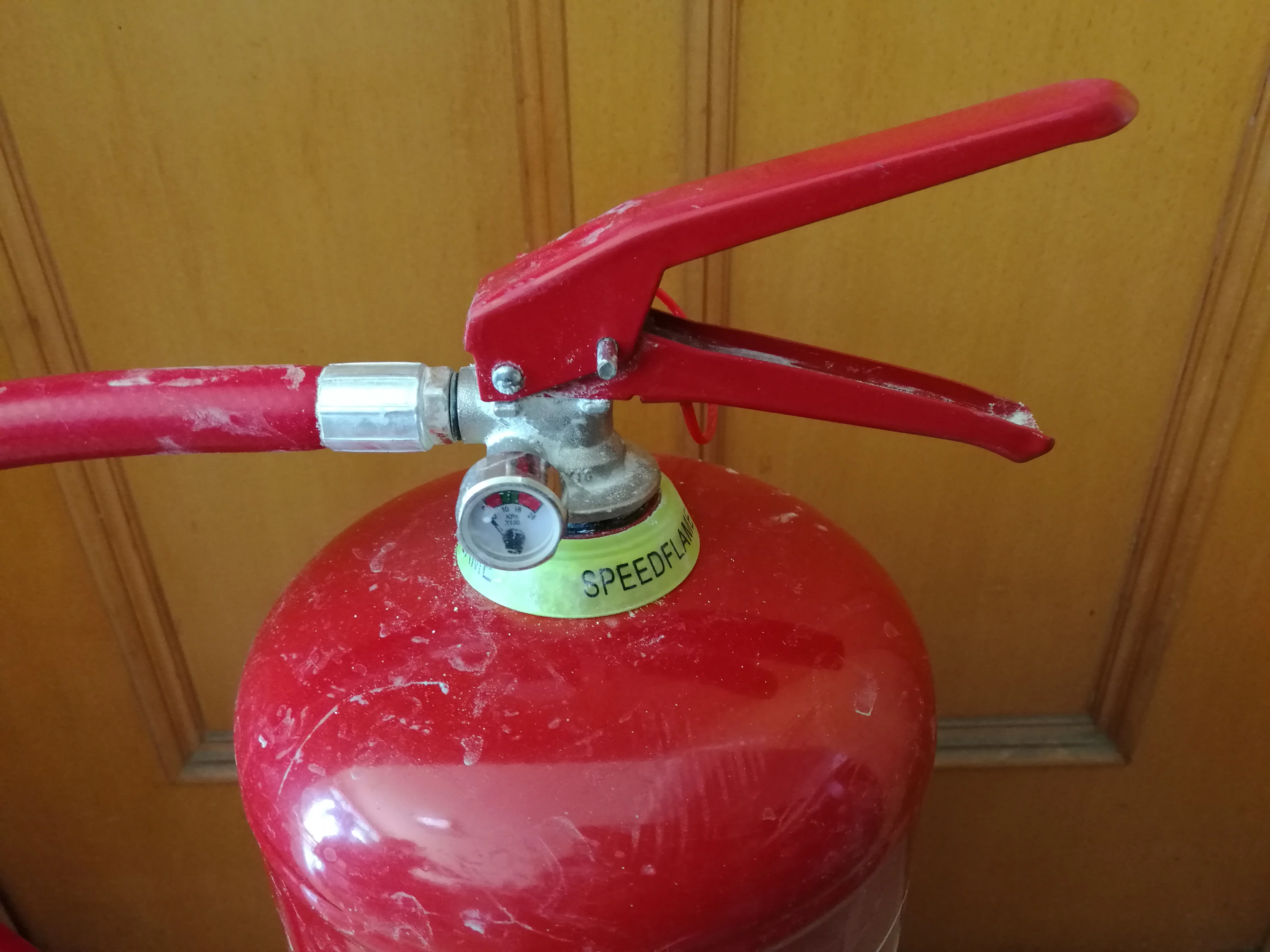 9kg SABS Dry Powder Fire Extinguisher