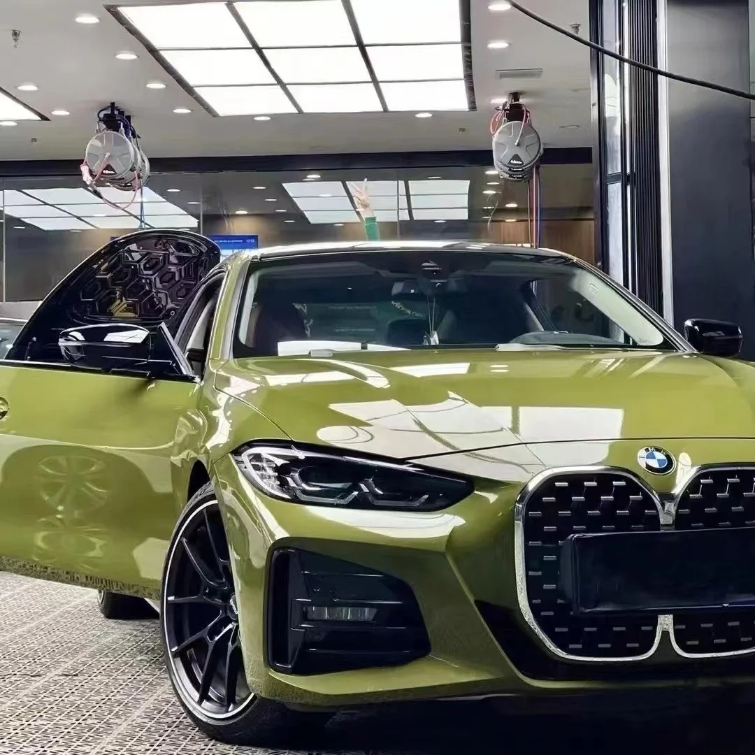 Our factory provides 1.52*18M super gloss combat light green car color sticker vinyl high-end smooth bubble free protective film