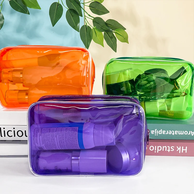 Custom Logo and Color Cosmetic Bag Large Capacity Waterproof Travel Bag with Zipper Easy Carrying PVC Makeup Bag