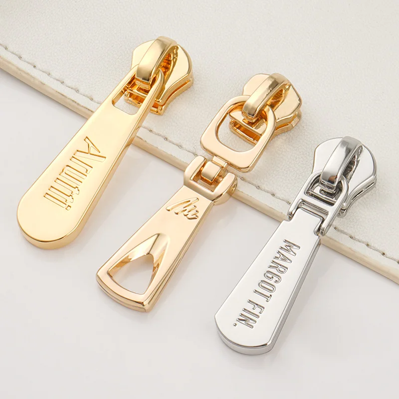 Purse Bag Hardware Custom Zipper Slider 5# Zip Puller Engraved Logo Metal Puller Zipper Gold Metal Zipper Pull for Handbags