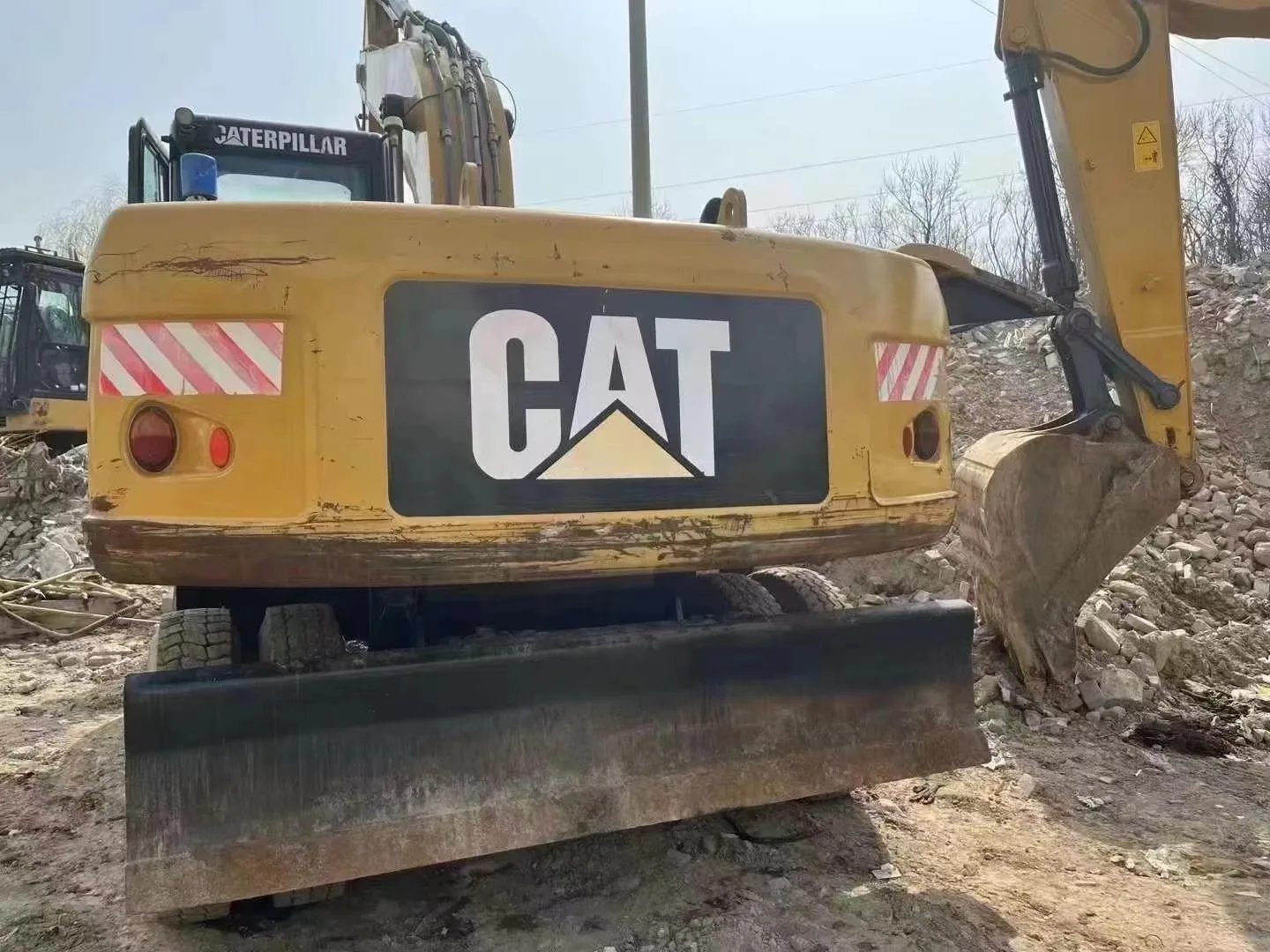 Used cheap M322D 22ton wheel excavator 22 ton Japan cheap price shovel tracked M320 M322 R210W