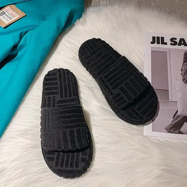 2022 women home slippers one-word thick-soled warm furry shoes embossed cotton drag outdoor all-match casual Towel slippers