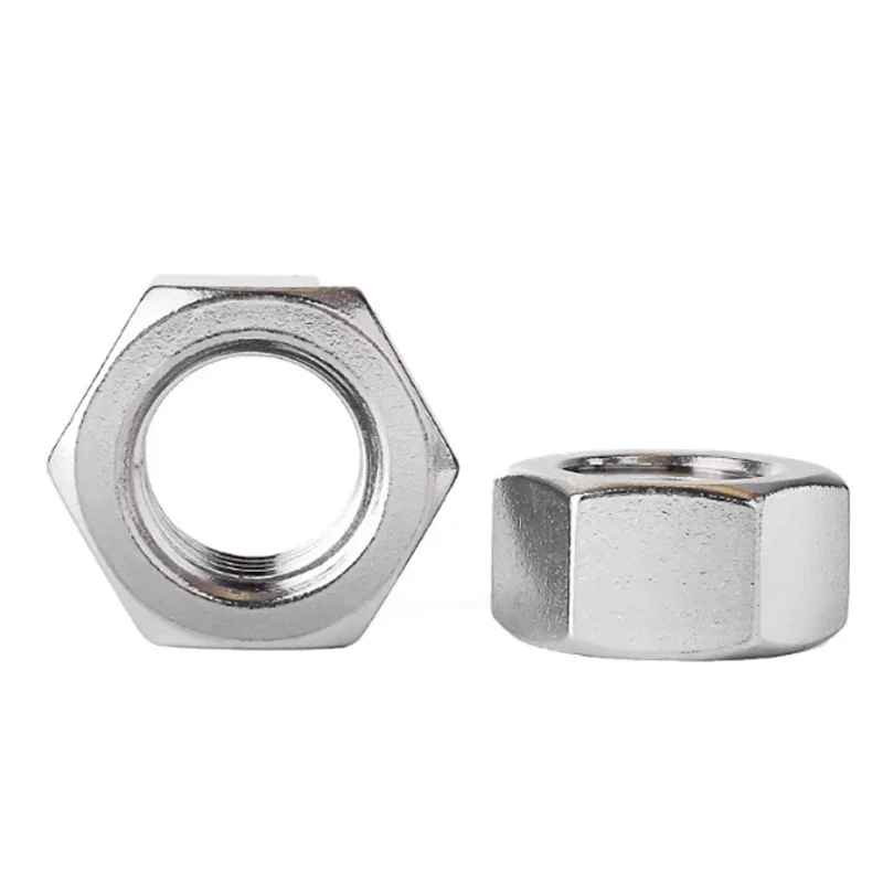 Шестигранные гайки DIN913