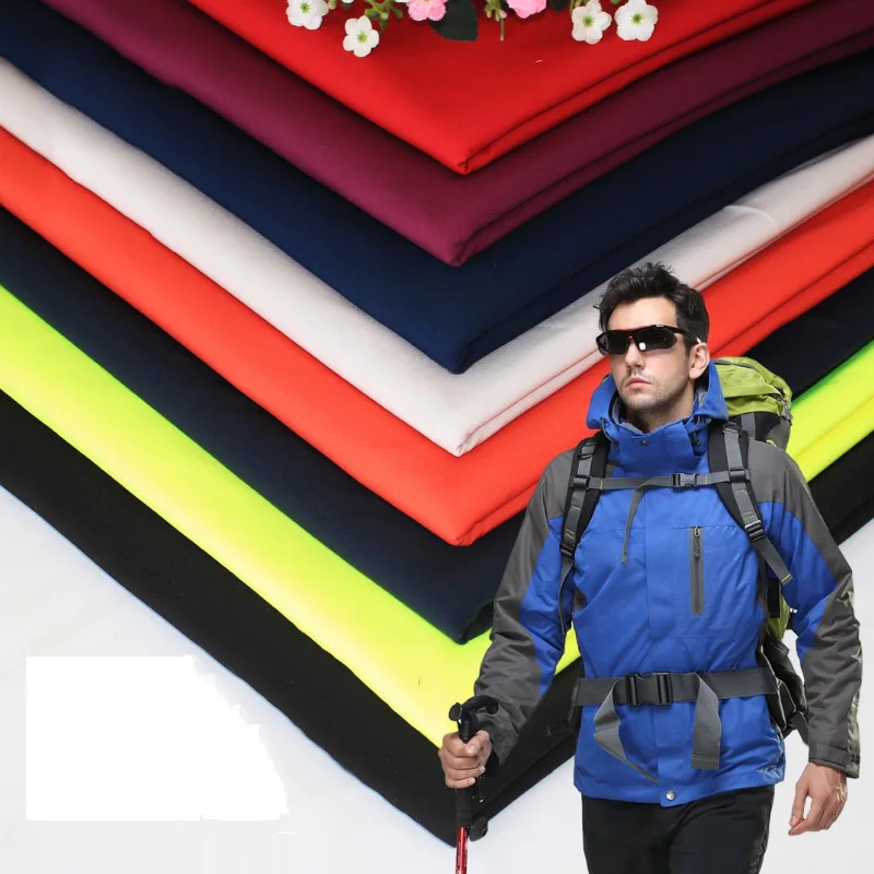 Wholesale 4 way strength 95%polyester 5% spandex 3-in-1 composite windproof outdoor waterproof softshell fabric