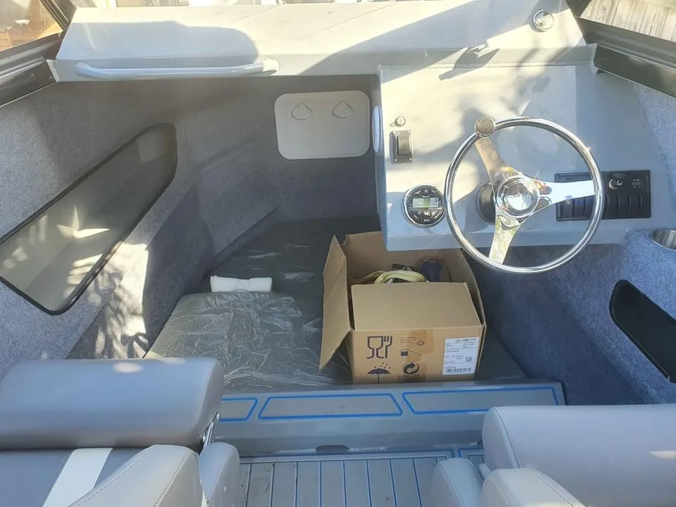 Luxury yechat boat 6.25 m high quality  Aluminium Fishing Vessel Boat for sale  Canada