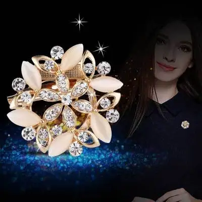 Custom Gold Flower  Luxury Jewelry Brooches Elegant Crystal Rhinestone Women Brooch