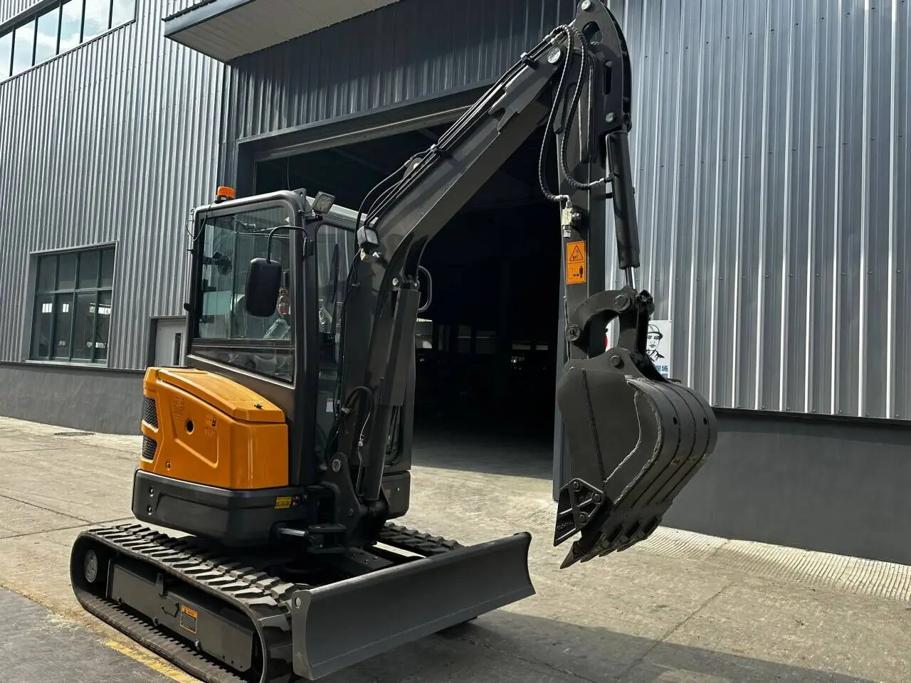 Agent price 3 ton small excavators EPCN JH27 EPA Engine Mini Digger Crawler Machinely Excavator 3 ton  Mini Backhoe Excavator